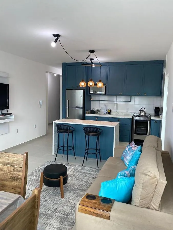 Apartamento Na Ponta Do Papagaio Com Dois Quartos Completo! A Apenas 2 Quadras Do Mar! Palhoca