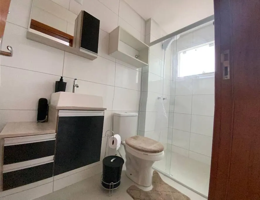 Apartamento Na Ponta Do Papagaio Com Dois Quartos Completo! A Apenas 2 Quadras Do Mar! Palhoca 0*,